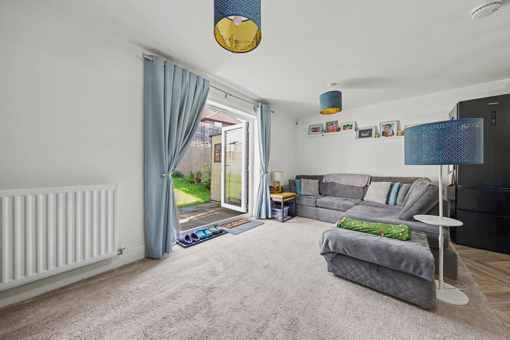 Magpie Way Newbold